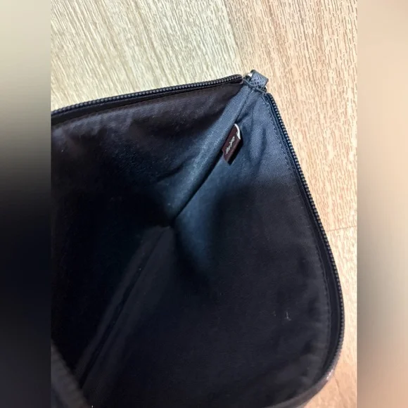 COACH LEATHER STORY PATCH POUCH - Picture 5 of 5